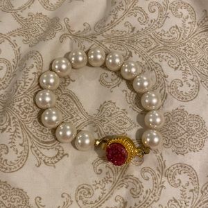 Cute bracelet! 🤍💞